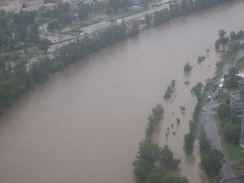 1-007 - Holešovice - před Libeňským mostem.jpg