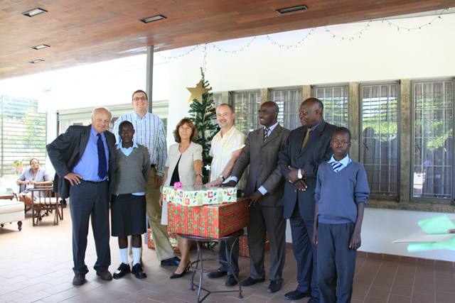 Předání daru 3 ks počítačů škole "DAGORETTI MIXED SECONDARY SCHOOL" v Nairobi