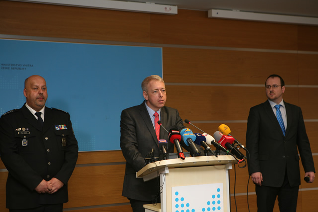 1 - Ministr vnitra Milan Chovanec