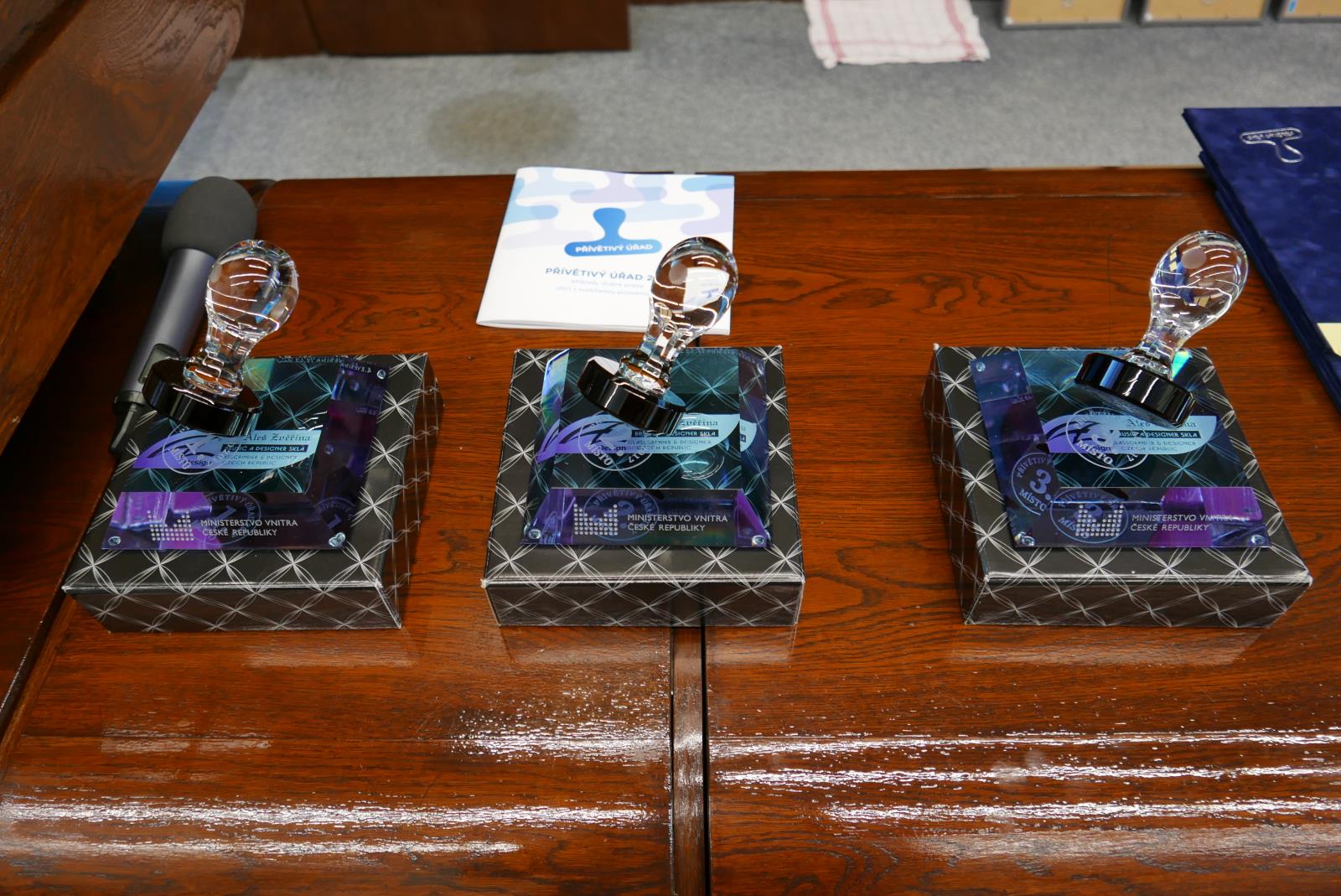 01 - Trofeje pro celorepublikové vítěze