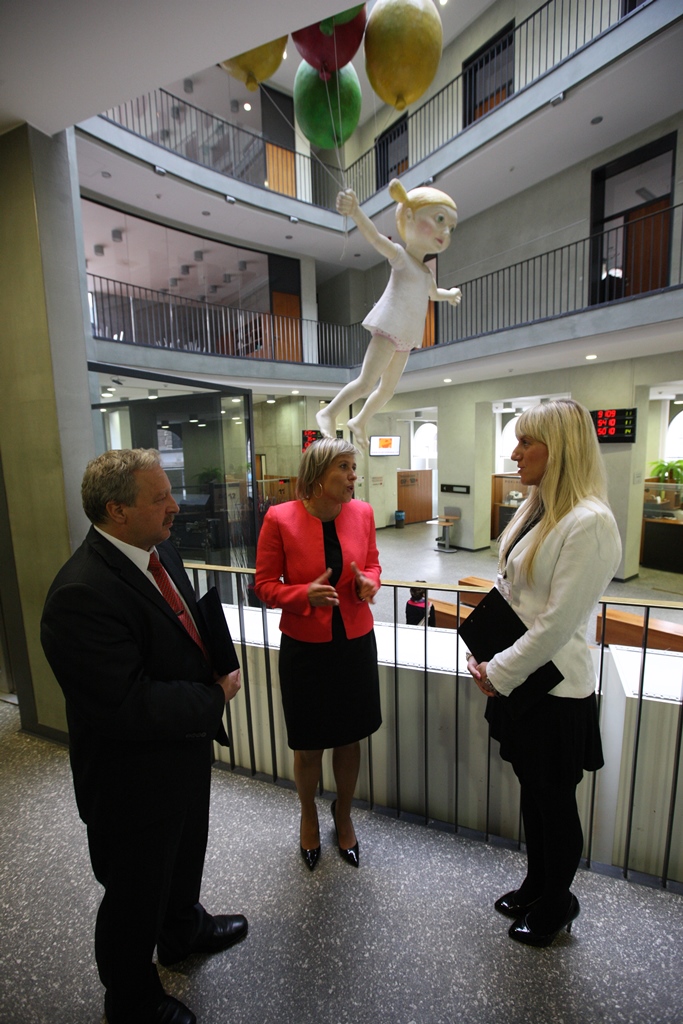 11 - Odbavovací hala magistrátu